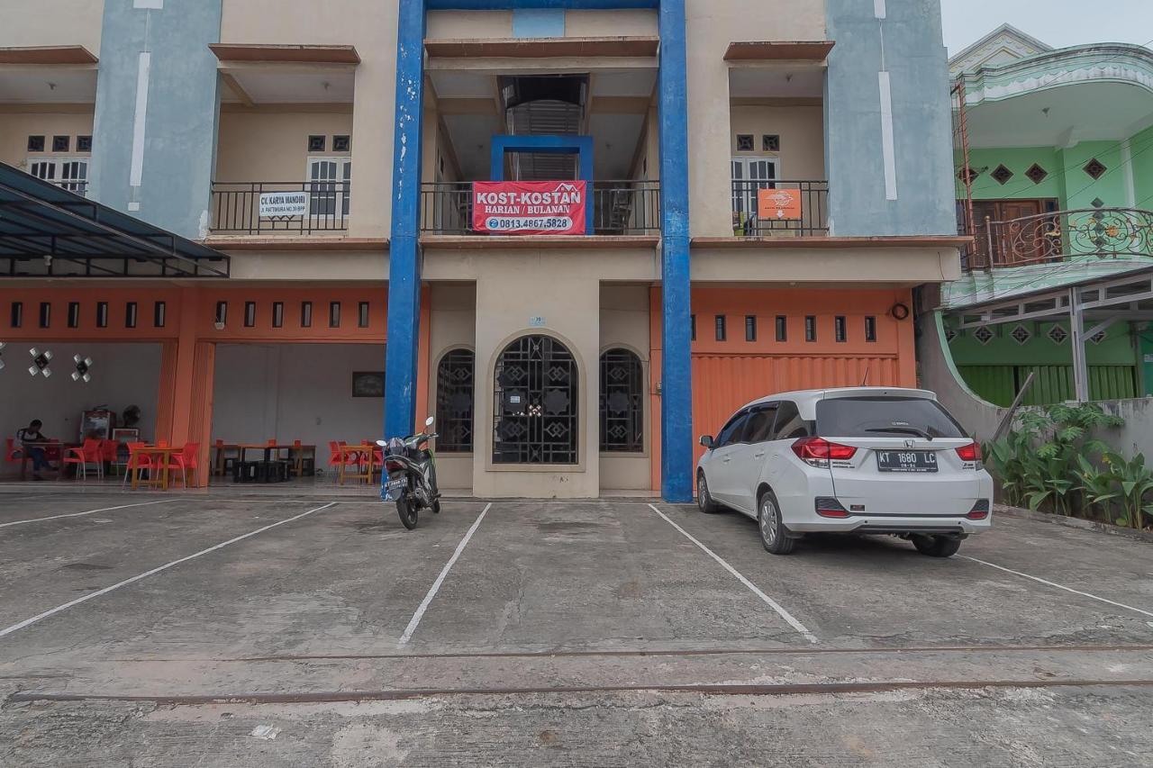 RedDoorz Syariah near Terminal Batu Ampar 2 Hotel Balikpapan  Luaran gambar