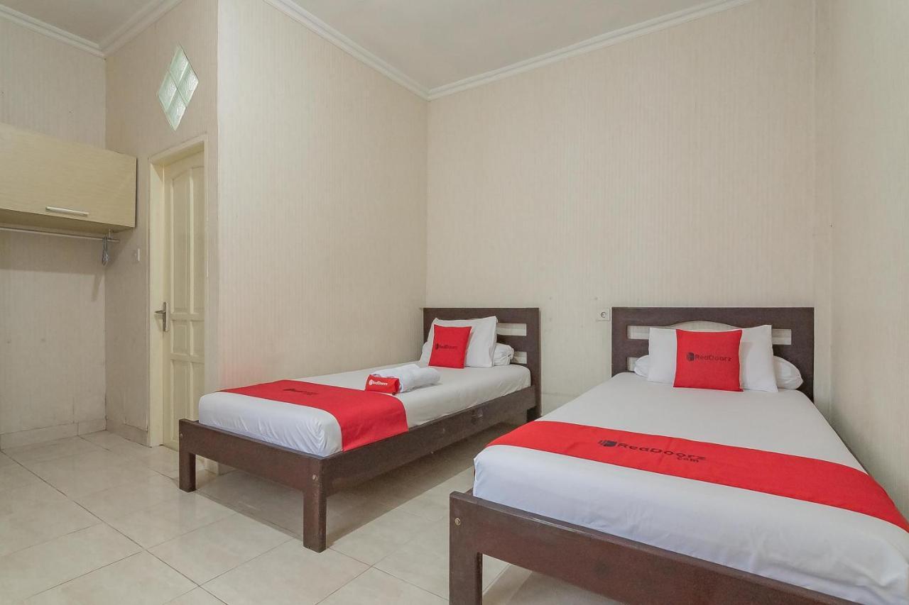 RedDoorz Syariah near Terminal Batu Ampar 2 Hotel Balikpapan  Luaran gambar